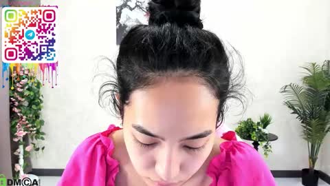 Aura online show from October 2025 02:34:01 AM