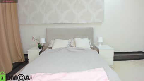 Donna On GMT2 Mon-Fri 3-9 AM online show from February 2026 11:52:02 PM