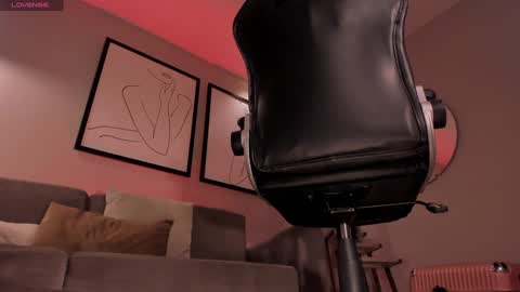  Donna Stonne  online show from February 2025 10:09:01 PM