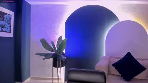  Donna Stonne  online show from September 2025 04:16:02 AM