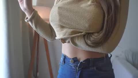 Donatella online show from October 2025 12:40:02 PM