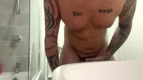 Snapshot of donnylove69 chatting on February 2025 09:34:02 PM Panties and stockings tranny online show from February 2025 09:34:02 PM
