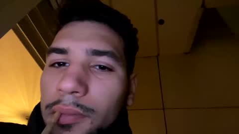 Snapshot of donp98 chatting on December 2024 09:22:02 PM Paolodinhero online show from December 2024 09:22:02 PM