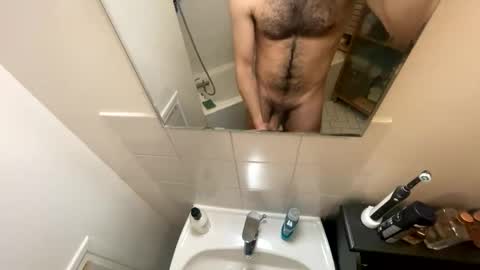 Snapshot of donp98 chatting on January 2025 12:57:02 PM Paolodinhero online show from January 2025 12:57:02 PM