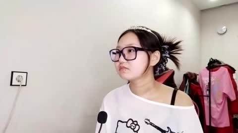 Snapshot of donyasalmi chatting on March 2026 03:40:01 PM donya online show from March 2026 03:40:01 PM