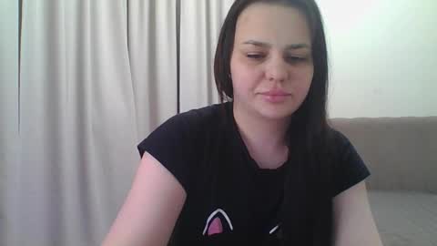 Snapshot of dori_cutie chatting on February 2026 05:33:01 PM dori_cutie online show from February 2026 05:33:01 PM