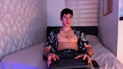 Snapshot of dorian_mystery chatting on February 2025 11:14:02 PM dorian_mystery online show from February 2025 11:14:02 PM