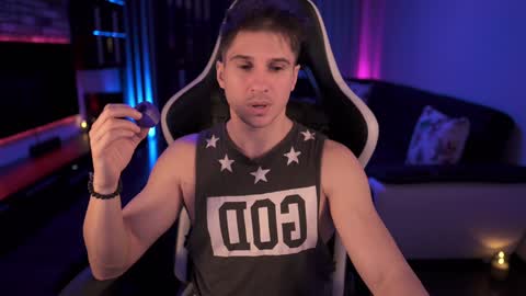 Dorian Reyes online show from January 2025 10:06:01 PM