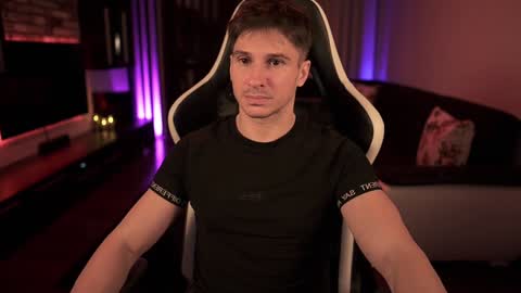 Dorian Reyes online show from January 2025 11:56:01 PM