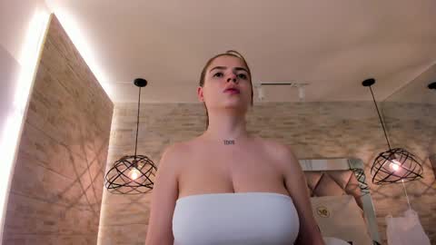  DOROTHY online show from February 2025 12:41:01 AM