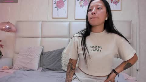 Snapshot of double_temptatiion_ chatting on April 2026 12:59:01 PM Vall Lufan online show from April 2026 12:59:01 PM