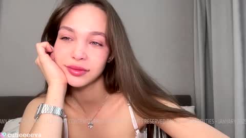 Lana  Eva  dont forget to give us a thumb up online show from January 2025 04:22:02 AM