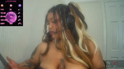 DeeDee online show from June 2026 11:03:02 AM