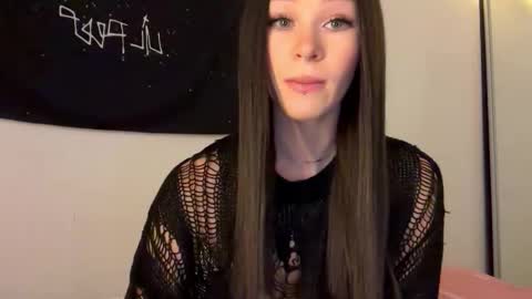 MOLLYYYY dont forget to give me a thumb up online show from October 2025 05:31:01 AM