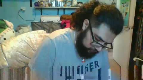 Snapshot of dpenguino chatting on November 2025 06:51:02 PM Dpenguino online show from November 2025 06:51:02 PM