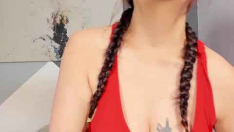 Gabrielle online show from February 2026 04:00:01 AM