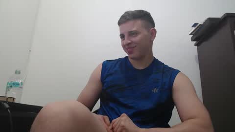 draco_boy2000 online show from October 2025 10:29:02 PM