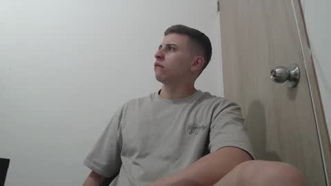 draco_boy2000 online show from October 2025 09:05:02 PM