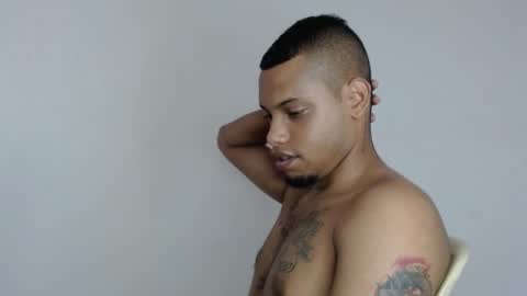 Snapshot of drako_monstercock chatting on December 2025 09:09:01 PM drako_monstercock online show from December 2025 09:09:01 PM