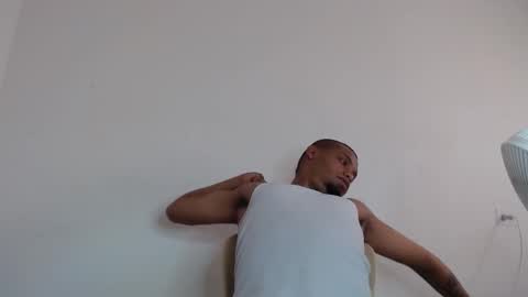 Snapshot of drako_monstercock chatting on February 2026 02:17:02 PM drako_monstercock online show from February 2026 02:17:02 PM