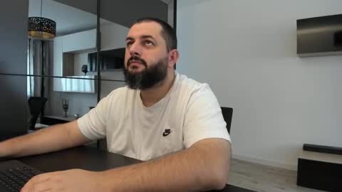 DravenPeak online show from October 2025 12:14:02 PM