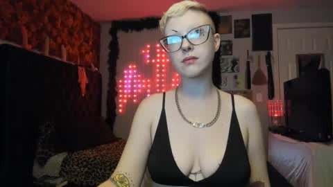 Your Majesty online show from December 2024 05:05:02 AM