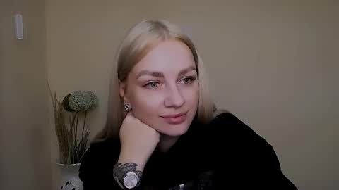 Snapshot of dream_dolly_ chatting on September 2025 02:55:01 PM dream_dolly_ online show from September 2025 02:55:01 PM