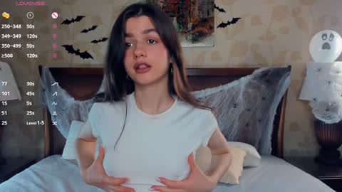 Snapshot of dream_melody chatting on November 2025 07:43:02 AM Hi Im Monika Welcome to my room online show from November 2025 07:43:02 AM