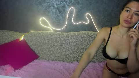 Olivia online show from May 2026 02:40:01 AM