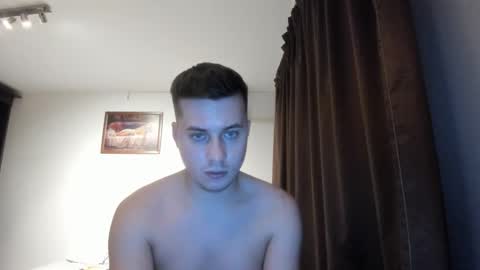 Snapshot of dreamboy240 chatting on November 2025 03:33:01 PM Johnny online show from November 2025 03:33:01 PM