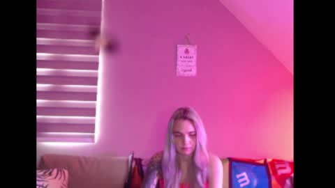 Snapshot of dreamcatcherfantasy chatting on February 2026 08:26:01 AM A girl online show from February 2026 08:26:01 AM