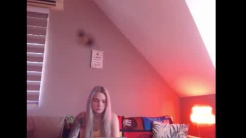 Snapshot of dreamcatcherfantasy chatting on February 2026 08:24:07 AM A girl online show from February 2026 08:24:07 AM