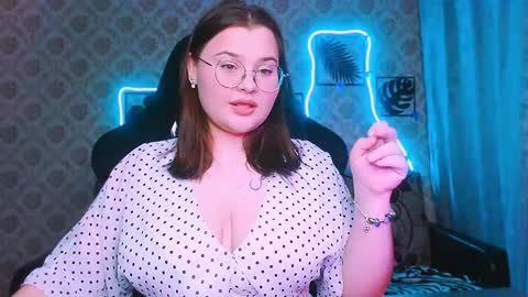 dreamforyoue2 online show from February 2026 07:45:01 PM