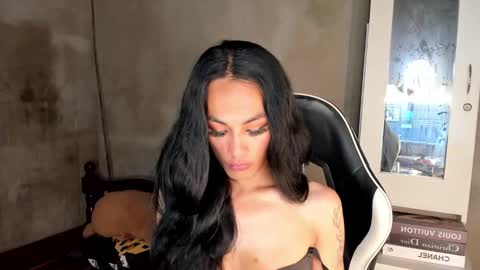 Ysabel online show from March 2025 01:16:02 PM