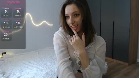Snapshot of dreamhale chatting on February 2025 09:13:02 AM Hello im Eva online show from February 2025 09:13:02 AM