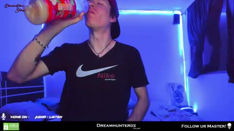 Your lord. - ONLINE  1500 Pm to 2100 Pm - New York Hour online show from February 2025 11:13:01 PM