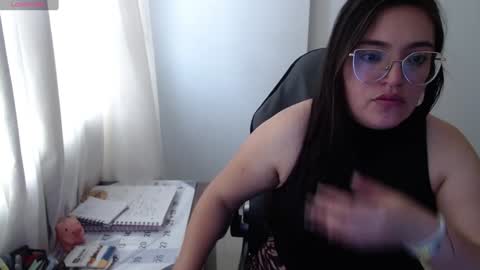 Snapshot of dreams__angel chatting on February 2025 02:48:02 PM Catalina online show from February 2025 02:48:02 PM