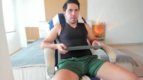 Snapshot of dreamsuxx chatting on November 2025 07:24:02 PM Diego online show from November 2025 07:24:02 PM