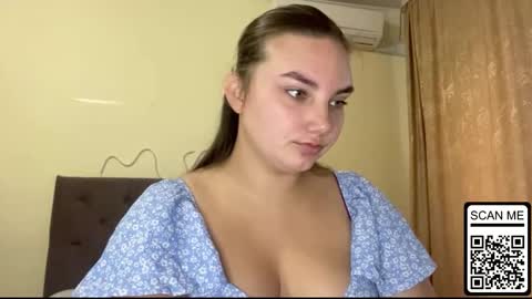 Mila online show from September 2025 07:19:02 AM