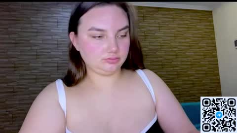 Snapshot of dreamyblushfairy chatting on May 2026 07:02:02 AM Mila online show from May 2026 07:02:02 AM