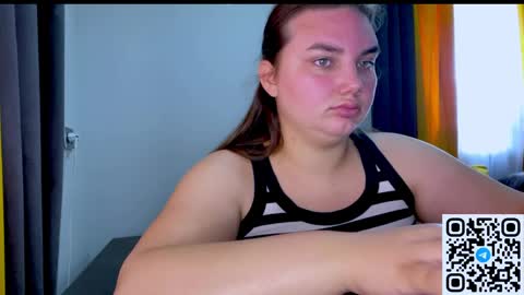 Snapshot of dreamyblushfairy chatting on May 2026 07:37:01 AM Mila online show from May 2026 07:37:01 AM