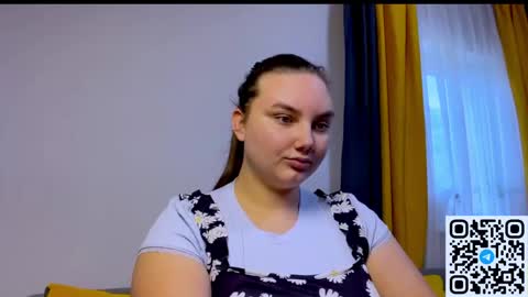 Snapshot of dreamyblushfairy chatting on May 2026 04:47:01 PM Mila online show from May 2026 04:47:01 PM