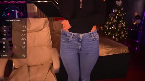 Snapshot of dreamylinaaa chatting on December 2024 07:41:01 AM Lina online show from December 2024 07:41:01 AM