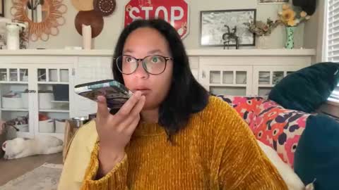 RIRI OR DREAMY online show from December 2025 04:49:02 PM