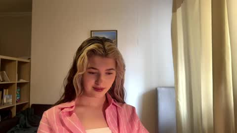 Dia online show from May 2026 01:17:02 PM