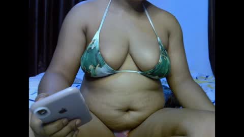 Snapshot of drippingnwet chatting on April 2026 02:28:01 AM drippingnwet online show from April 2026 02:28:01 AM