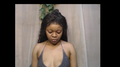 linda online show from November 2025 10:23:01 PM