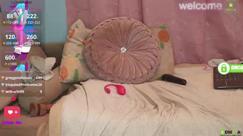 Snapshot of duamilktits chatting on December 2024 05:23:01 AM duamilktits online show from December 2024 05:23:01 AM