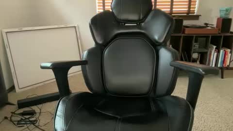 Snapshot of duke_london chatting on February 2025 06:04:01 PM Duke online show from February 2025 06:04:01 PM