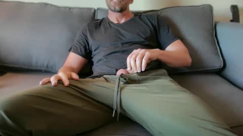 Snapshot of duke_london chatting on September 2025 12:02:02 AM Duke online show from September 2025 12:02:02 AM